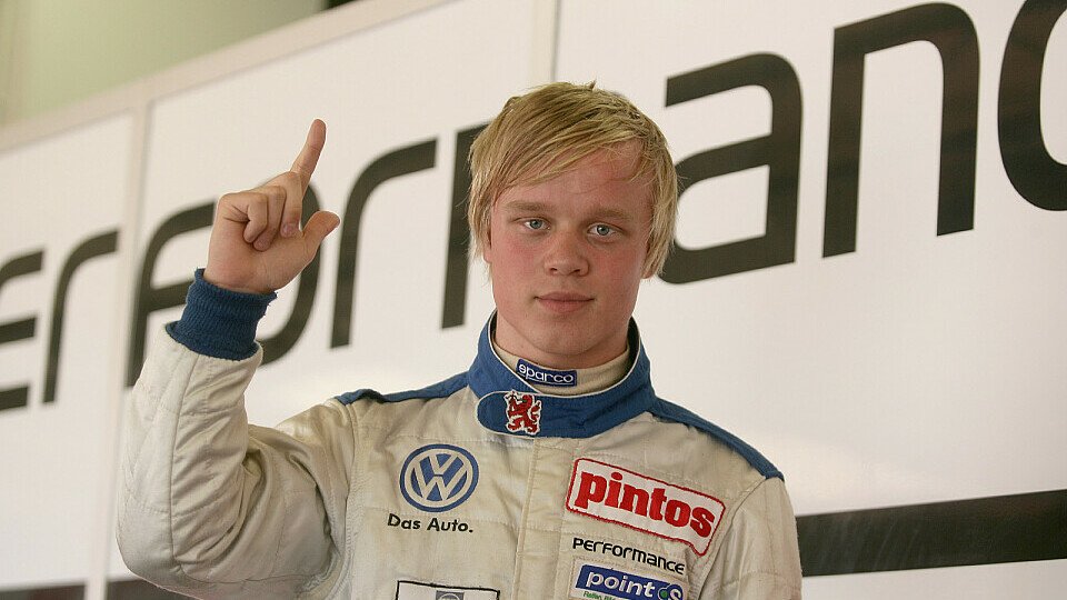 Rosenqvist gewinnt das zweite Rennen., Foto: Formel 3 Cup