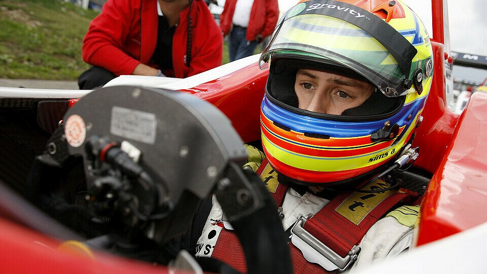 Alexander Sims durfte einen McLaren testen, Foto: F3 EuroSeries