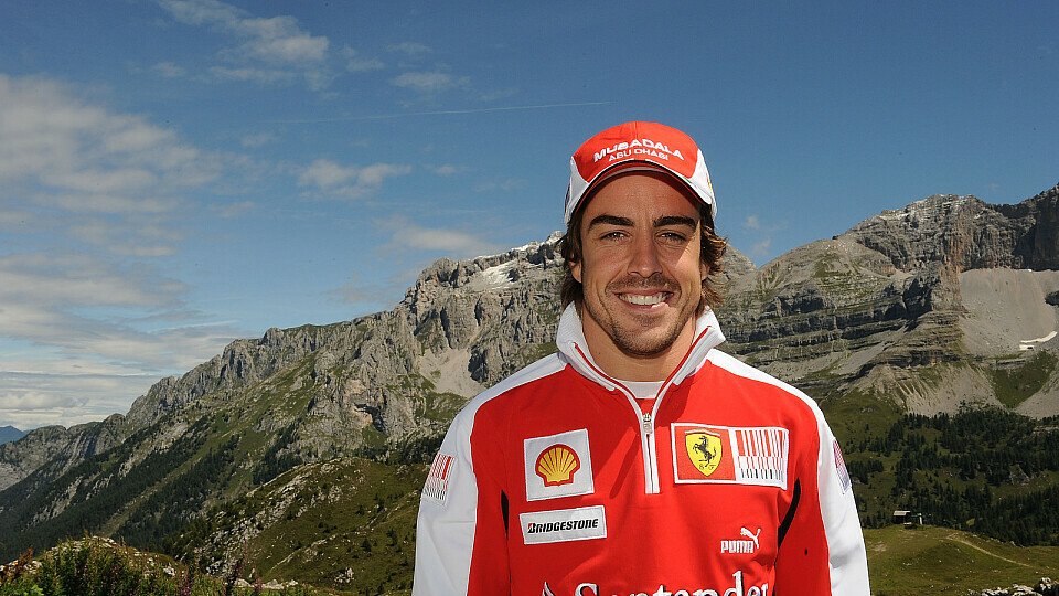 Fernando Alonso hat angeblich gut Lachen, Foto: Ferrari