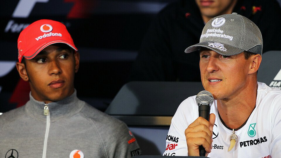 Für Lewis Hamilton & Michael Schumacher hat Damon Hill wie immer viel Kritik übrig, Foto: Sutton