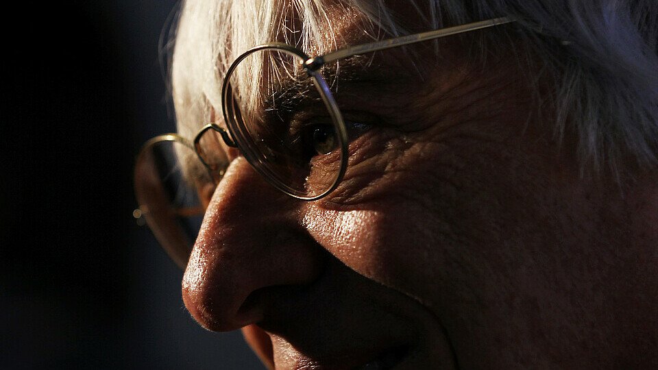 Bernie Ecclestone will die Arbeit noch nicht an den Nagel hängen, Foto: Sutton