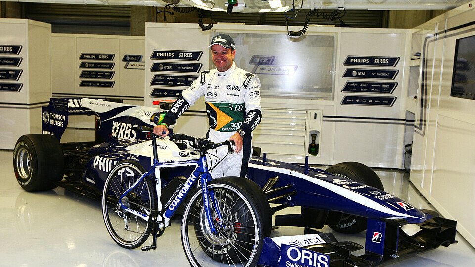 Cosworth schenkte Barrichello ein Elektrofahrrad, Foto: Sutton