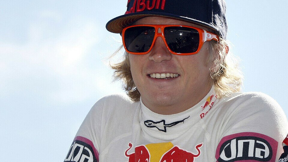 Kimi Räikkönen hat in der WRC das Lachen für sich entdeckt, Foto: Sutton