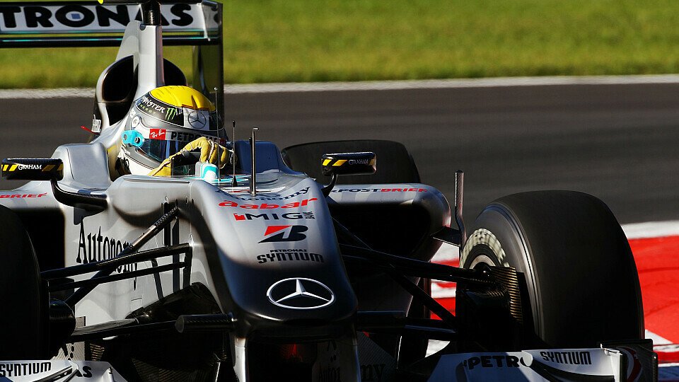 Nico Rosberg ist mit seinem Auto zufrieden, Foto: Sutton