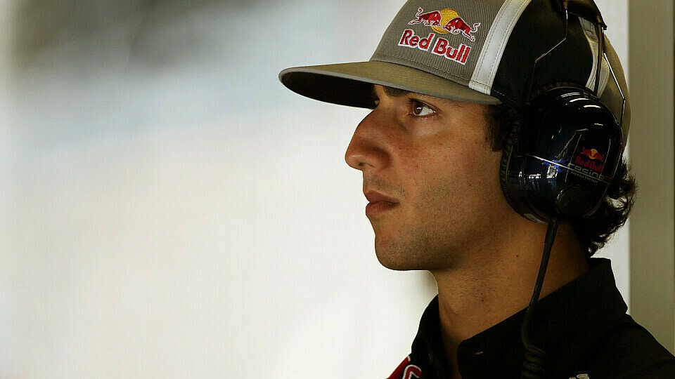 Daniel Ricciardo ist heiß auf den Test, Foto: Sutton