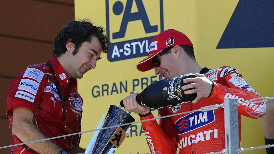 Alessandro Cicognani glaubte schon nicht mehr daran, dass Rossi noch in 2010 auf der Ducati zu sehen sein würde., Foto: Milagro