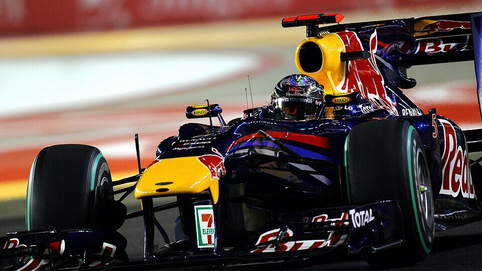 Sebastian Vettel kam nicht an Fernando Alonso vorbei, Foto: Red Bull/GEPA