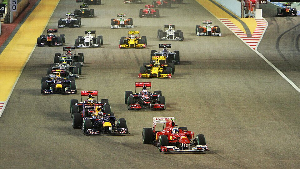 Sebastian Vettel jagte Fernando Alonso bis ins Ziel, Foto: Sutton