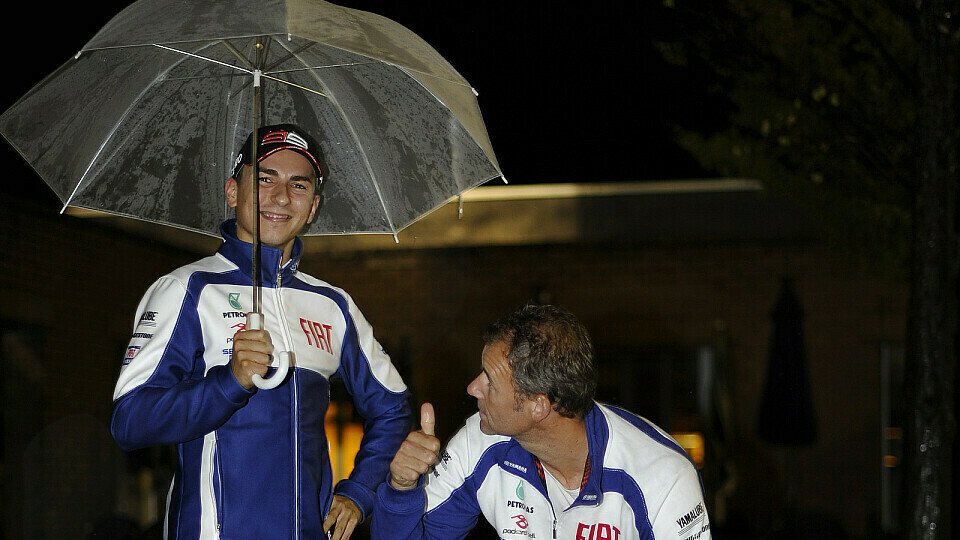 Jorge Lorenzo geht in 2011 und 2012 für das Fiat Yamaha Werksteam an den Start., Foto: Milagro