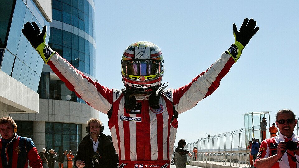 Ben Hanley sicherte sich den Sieg im ersten Rennen auf dem Ordos International Raceway., Foto: Superleague Formula