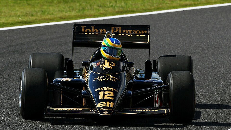 Bruno Senna fuhr in Suzuka mit einem alten Lotus-Renault, Foto: Sutton