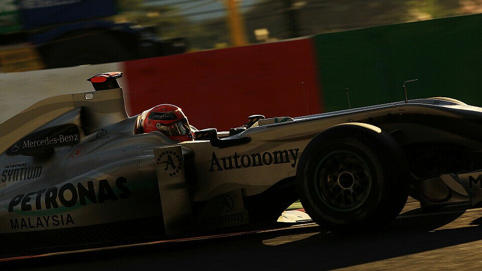 Michael Schumacher kommt gut vorbereitet nach Korea, Foto: Sutton