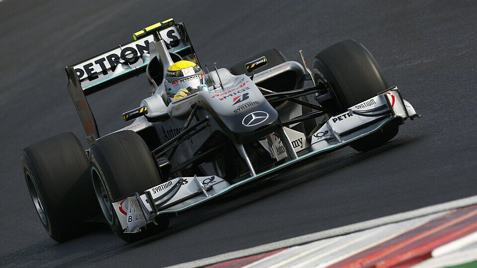 Rosberg & Schumacher positiv überrascht, Foto: Sutton Rosberg & Schumacher positiv überrascht, Foto: Sutton
