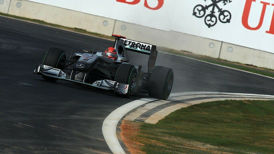 Michael Schumacher setzt auf weitere gute Ergebnisse, Foto: Bridgestone