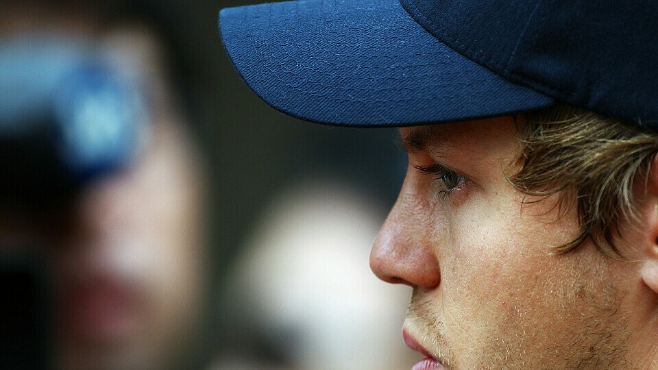 Vettel schied in Korea wegen Motorschaden aus, Foto: Sutton