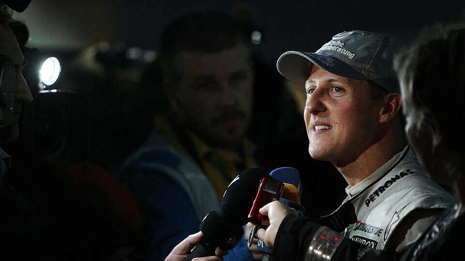 Eddie Jordan hätte einige Fragen an Michael Schumacher, Foto: Sutton