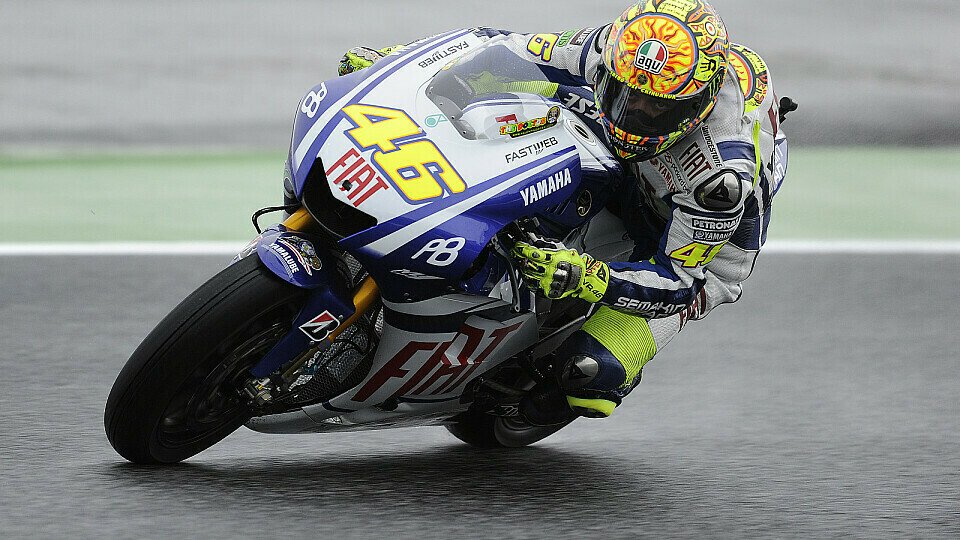 Valentino Rossi störte die leichte Nässe nicht, Foto: Yamaha