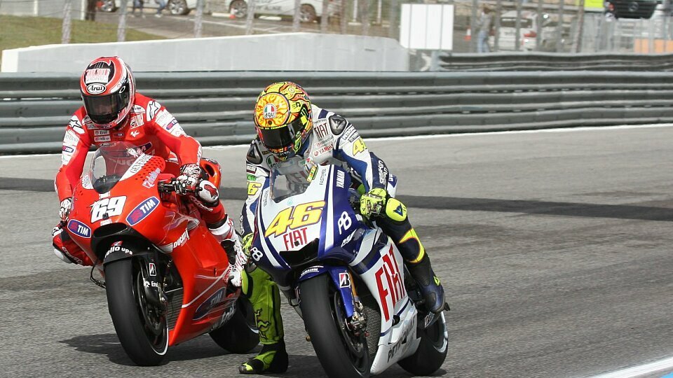 Valentino Rossi soll sich schon sehr auf die Ducati freuen, Foto: Ronny Lekl