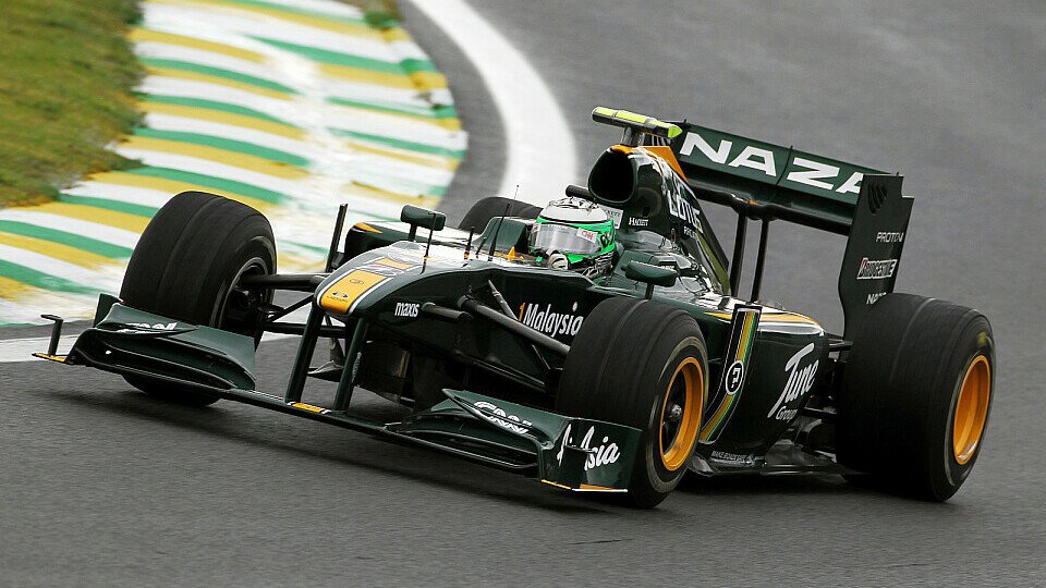 Lotus-Piloten steckten im Verkehr fest, Foto: Sutton