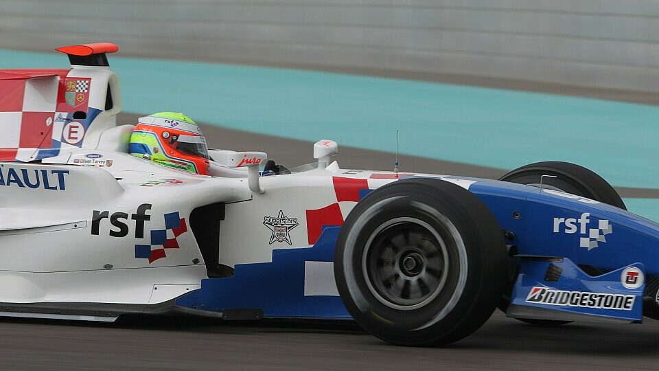 Oliver Turvey sicherte sich die Pole Position in Abu Dhabi, Foto: GP2 Series