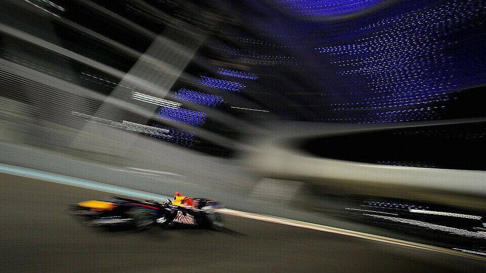 Blau als Trendfarbe: Sebastian Vettel und den spektakulären Yas Marina Circuit verbindet die gemeinsame Erfolgsgeschichte, Foto: Red Bull/GEPA