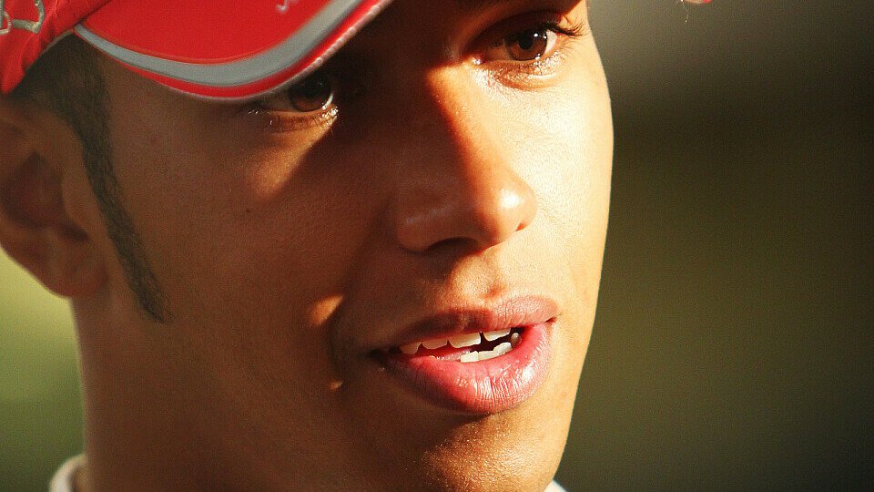 Hamilton ist stolz auf McLaren, Foto: Sutton