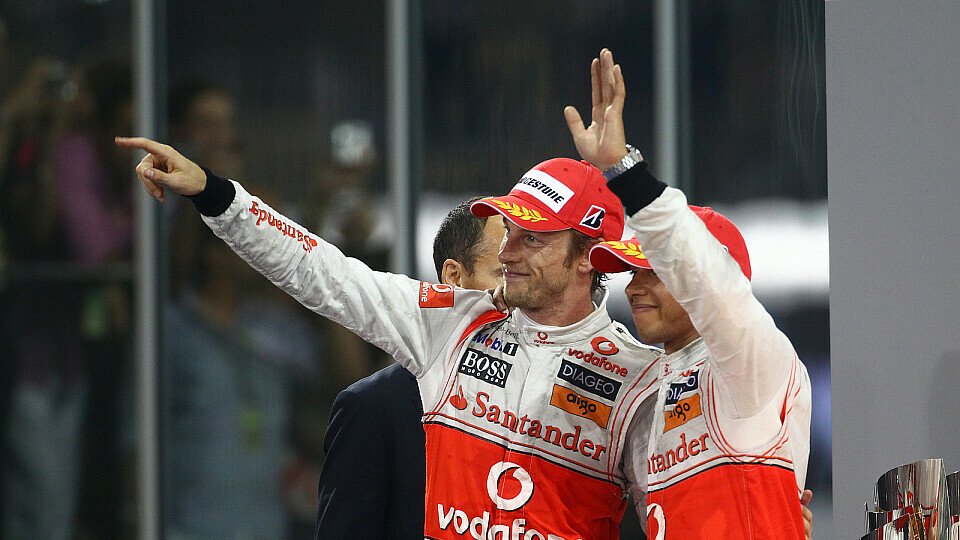 McLarens Duo Button und Hamilton - der nächste gemeinsame Auftritt ist am 4. Februar in Berlin, Foto: Sutton