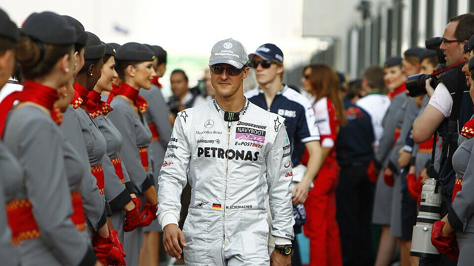 Michael Schumacher peilt für 2011 Podest-Platzierungen an, Foto: Bridgestone