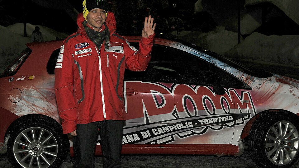 Valentino Rossi hat noch Arbeit vor sich, Foto: Ducati
