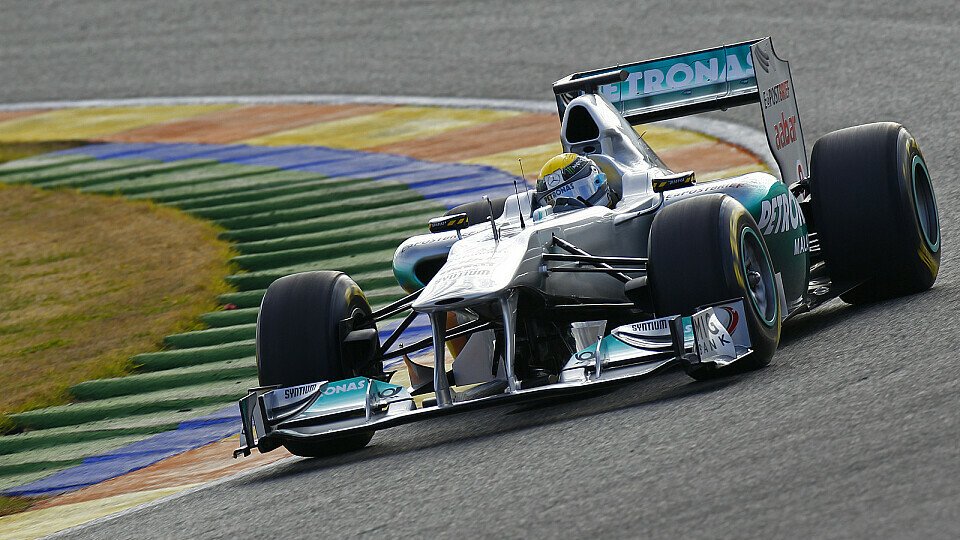 Nico Rosberg bei den ersten Test-Kilometern mit dem neuen MGP W02, Foto: Mercedes GP