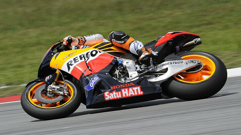 Casey Stoner knatterte am Dienstag in Sepang zur Bestzeit., Foto: Milagro