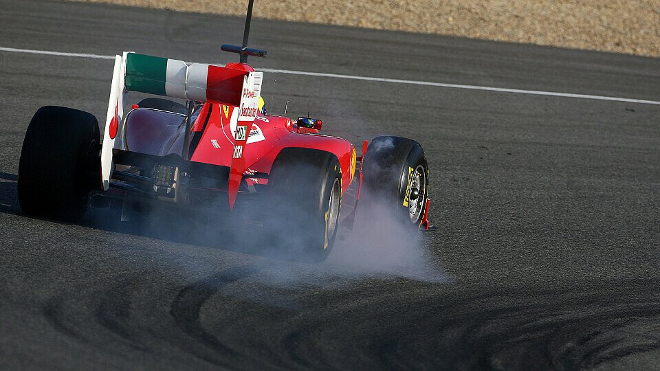 Felipe Massa sicherte sich am ersten Tag in Jerez die Bestzeit, Foto: Pirelli
