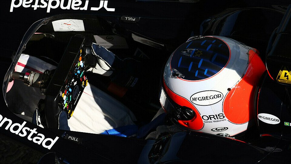 Rubens Barrichello hat im Cockpit alle Hände voll zu tun, Foto: Sutton