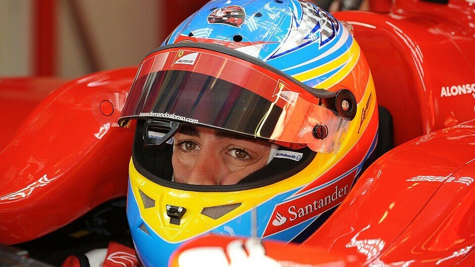 Fernando Alonso verspricht sich von den neuen Reifen Aufregendes, Foto: Sutton