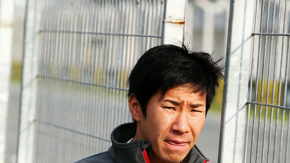 Sauber-Pilot Kamui Kobayashi trauert mit seinem Heimatland Japan, Foto: Sutton