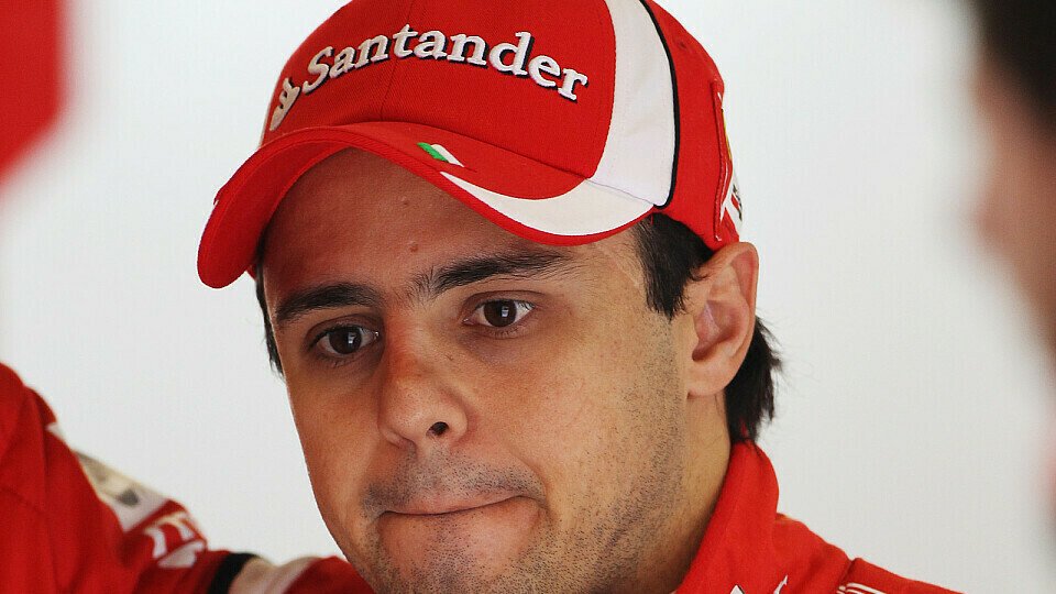 Nachdenklicher Blick - Felipe Massa ist 2011 um Wiedergutmachung bemüht, Foto: Sutton