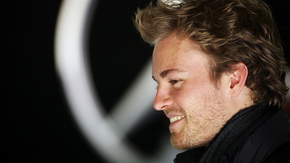 Nico Rosberg blickt erwartungsvoll in die Saison 2011 - der erste Sieg soll endlich her, Foto: Sutton