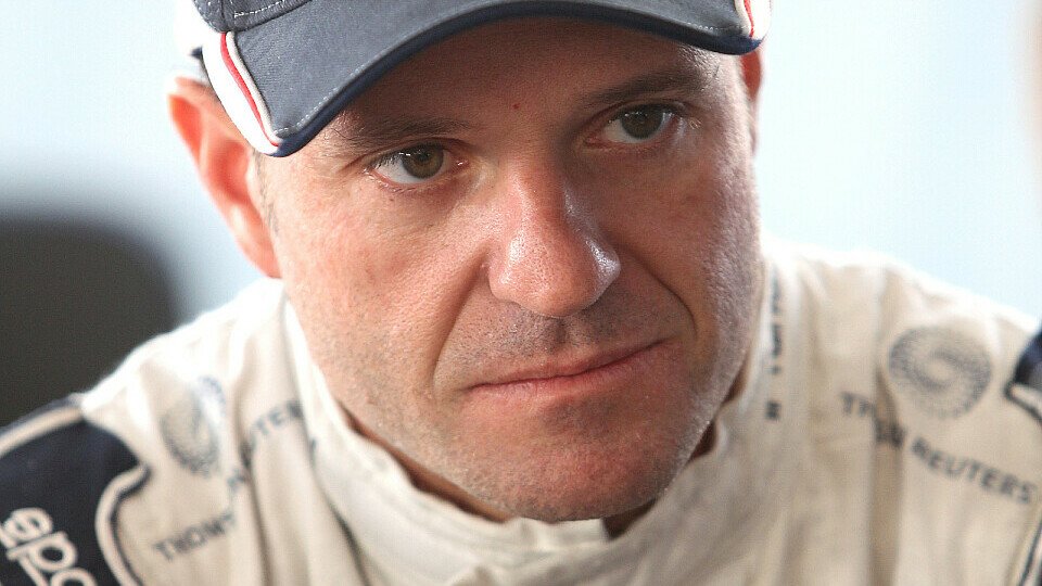 Auch wenn es auf dem Bild nicht den Eindruck hat - Rubens Barrichello ist zufrieden wie noch nie zuvor in seiner Karriere, Foto: Sutton