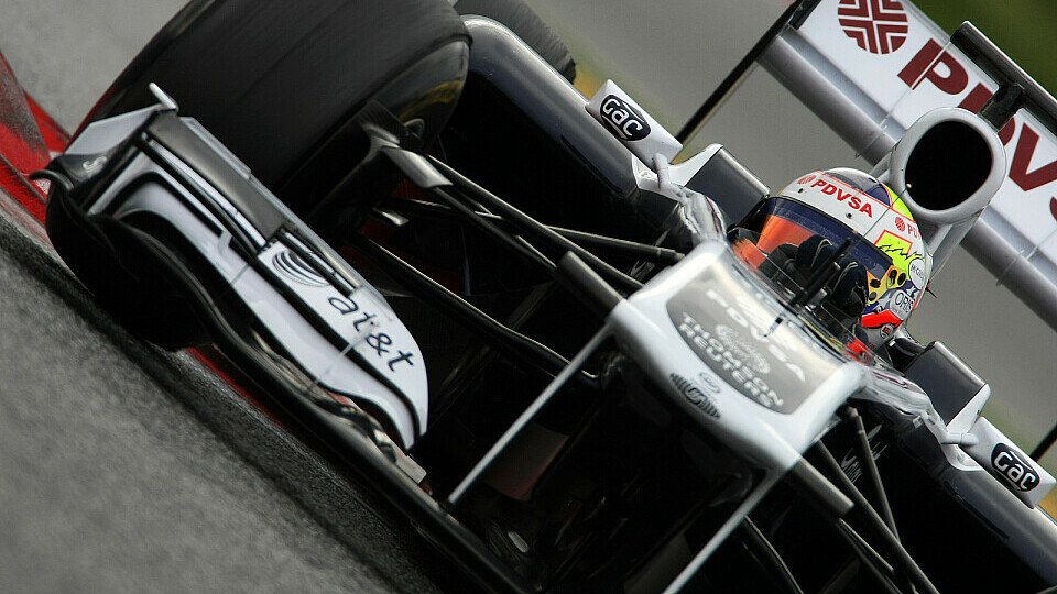 Der neue Williams FW33 läuft gut - besonders die Zeiten von Rookie Pastor Maldonado im Regen von Barcelona beeindruckten Sam Michael, Foto: Sutton