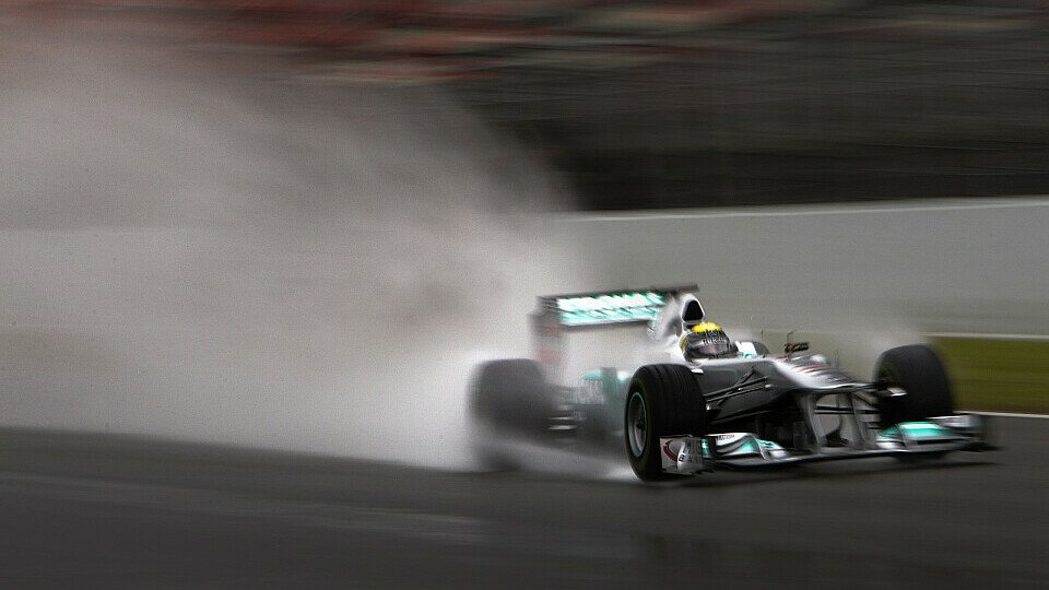 Trotzte dem starken Regen in Barcelona: Nico Rosberg, Foto: Mercedes GP