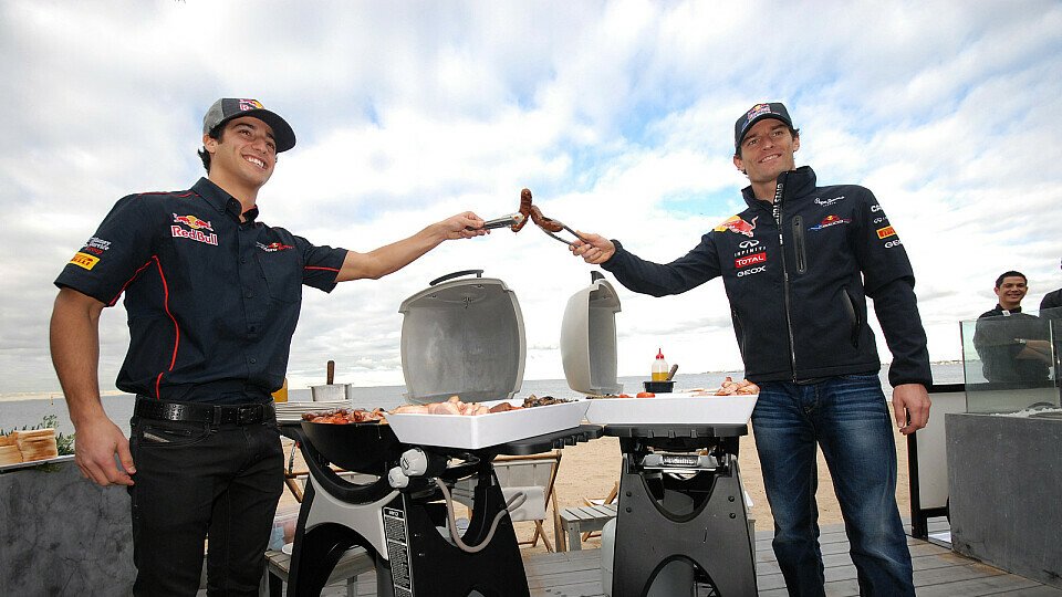 Daniel Ricciardo und Mark Webber ließen es sich gutgehen, Foto: Sutton