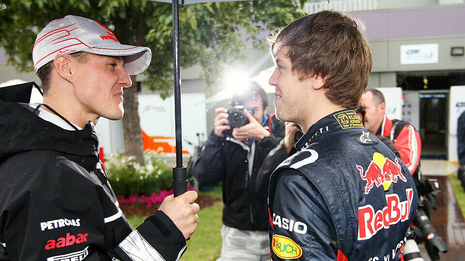 Freunde im Fahrerlager: Michael Schumacher und Sebastian Vettel, Foto: Sutton