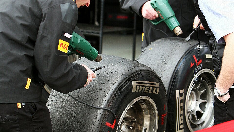 Pirelli bereitet sich bereits auf den Großen Preis von Malaysia vor, Foto: Sutton
