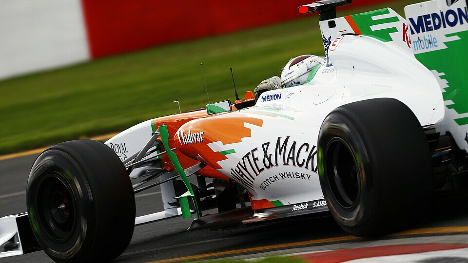 Adrian Sutil glaubt an die Möglichkeit im Rennen mit nur zwei Boxenstopps durch zu kommen, Foto: Sutton Adrian Sutil glaubt an die Möglichkeit im Rennen mit nur zwei Boxenstopps durch zu kommen, Foto: Sutton