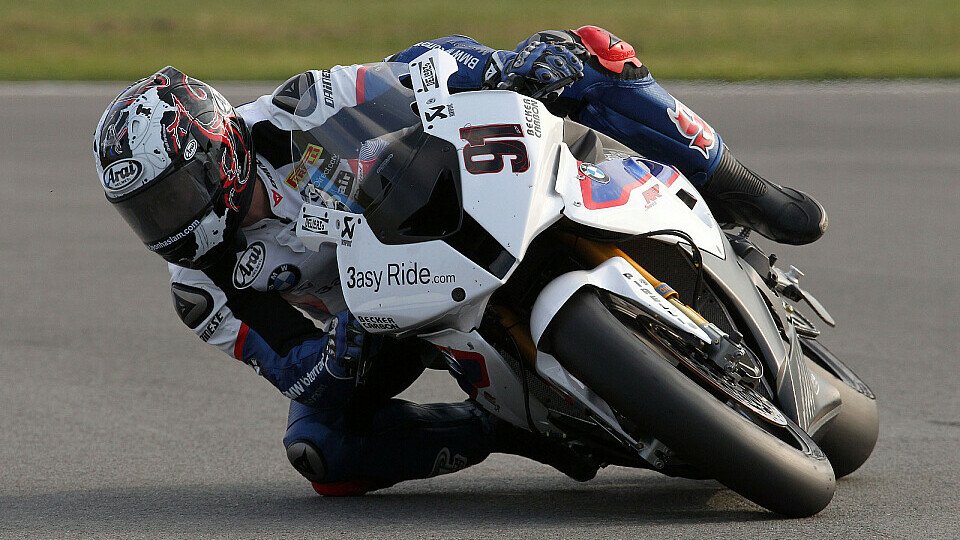 Leon Haslam rechnet sich gute Chancen für die Qualifikation am Samstag aus, Foto: BMW Motorrad