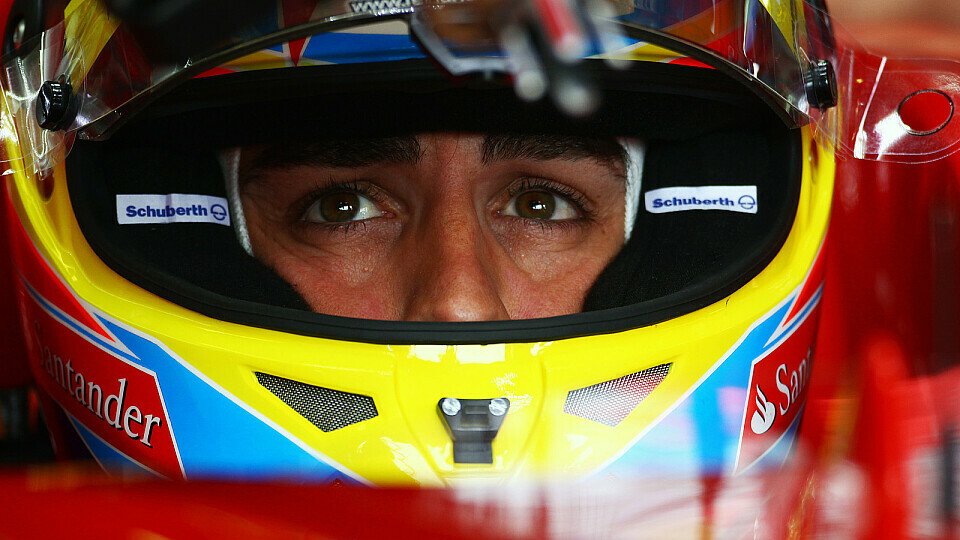 Alonso musste sich Petrov geschlagen geben, Foto: Sutton