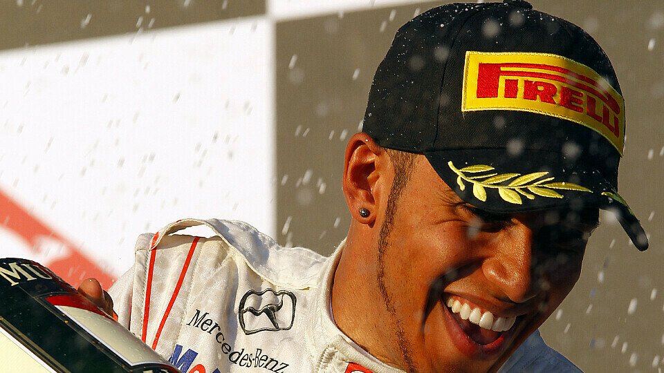 Hamilton möchte auch in Sepang wieder feiern, Foto: Pirelli