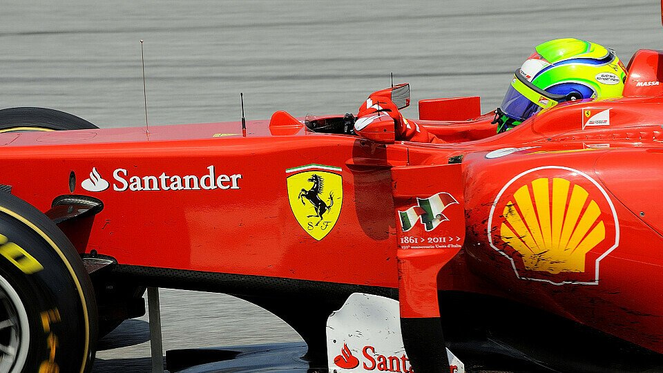 Felipe Massa soll an einem Filmtag Upgrades getestet haben, Foto: Sutton Felipe Massa soll an einem Filmtag Upgrades getestet haben, Foto: Sutton