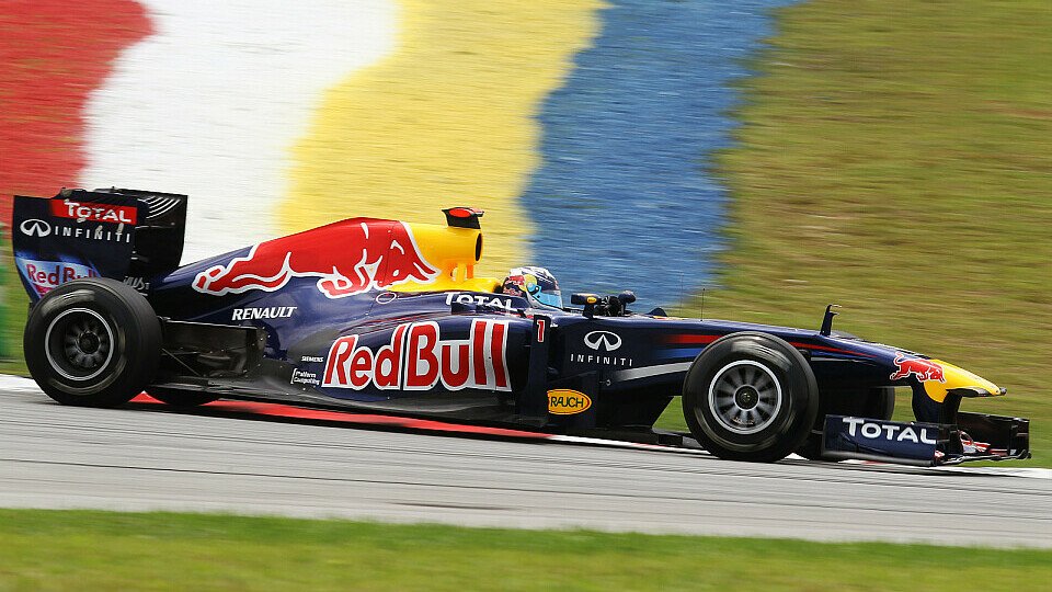 Sebastian Vettel holte sich knapp vor Lewis Hamilton die Pole, Foto: Sutton