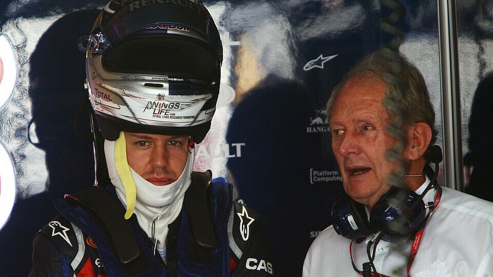 Dr. Helmut Marko hält viel von den Fahrern bei Red Bull, Foto: Sutton